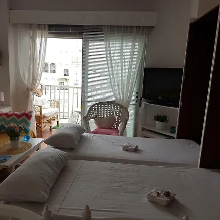 Apartment Atico Estudio En 1°linea *